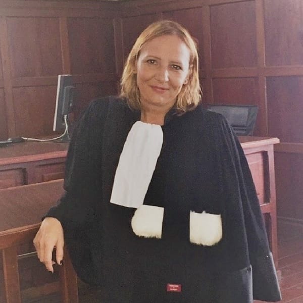 Photo maitre Ioana Andre - Ioana ANDRE & PARTNERS est un réseau d’avocats français et roumains